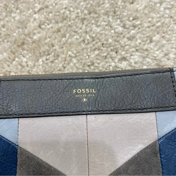 Fossil Leather Wallet Wristlet Geometric Multicolor Folding, Preowned condition - Picture 4 of 16